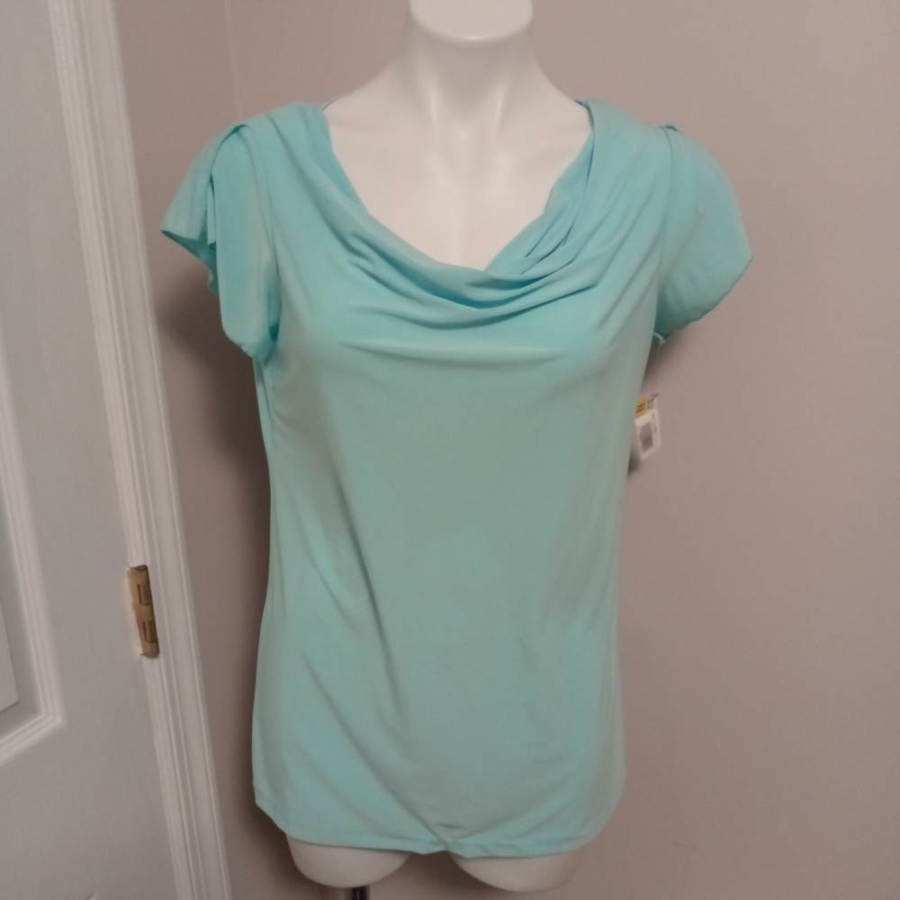 NWT american city wear scoop neck shirt